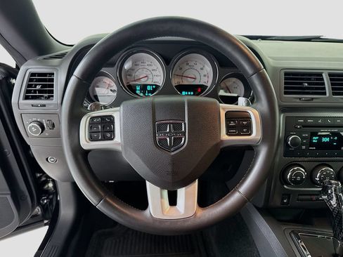 Used 2012 Dodge Challenger R/T RWD image 12