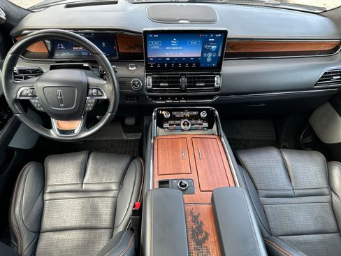 Certified 2023 Lincoln Navigator Black Label image 14