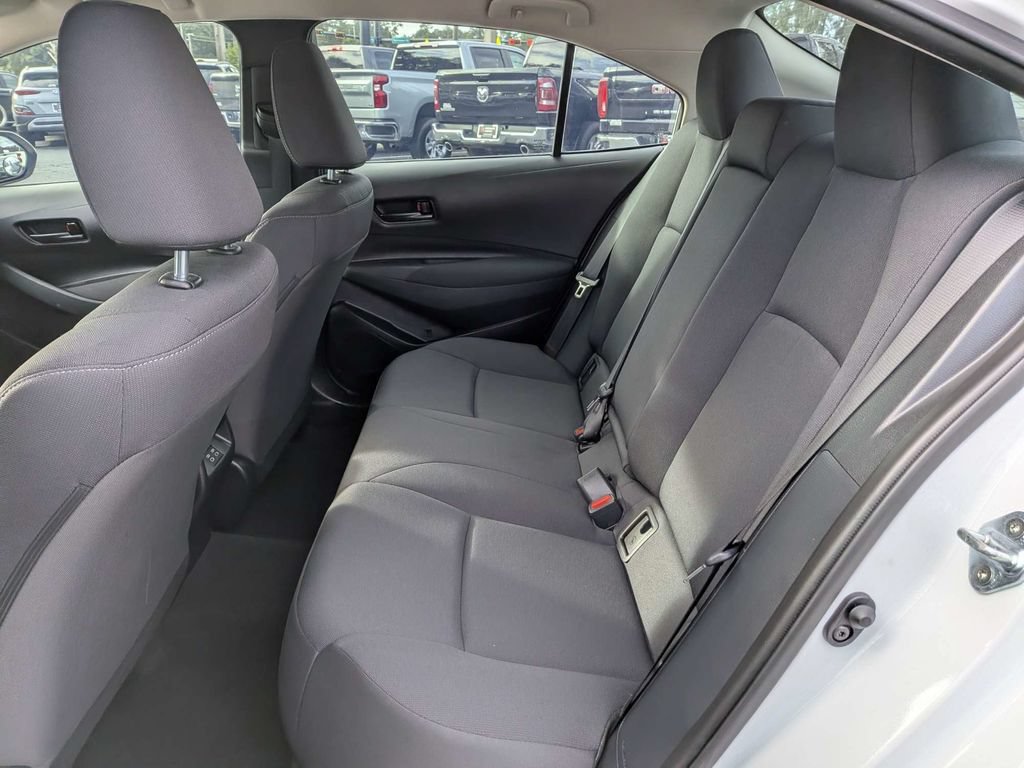 Used 2024 Toyota Corolla LE w/ LE Convenience Package FWD image 13