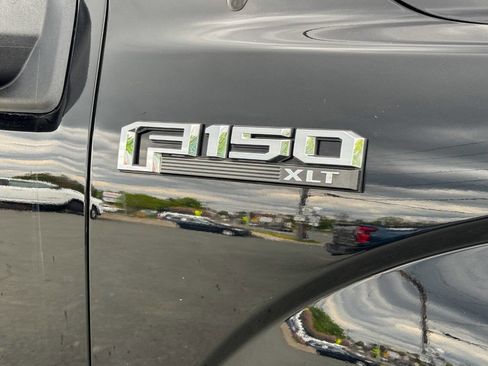 Used 2018 Ford F150 XLT AWD/4WD image 11