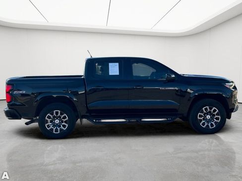 Used 2025 Chevrolet Colorado Z71 w/ Z71 Convenience Package 2 AWD/4WD image 6