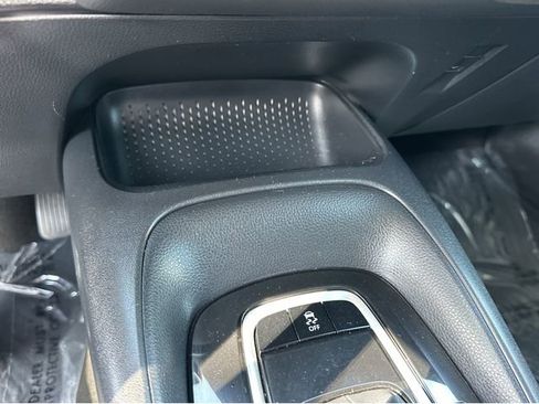 Used 2022 Toyota Corolla LE FWD image 24