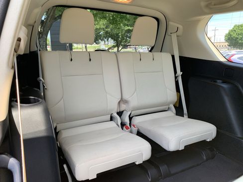Used 2023 Lexus GX 460 Premium w/ Premium Package AWD/4WD image 33
