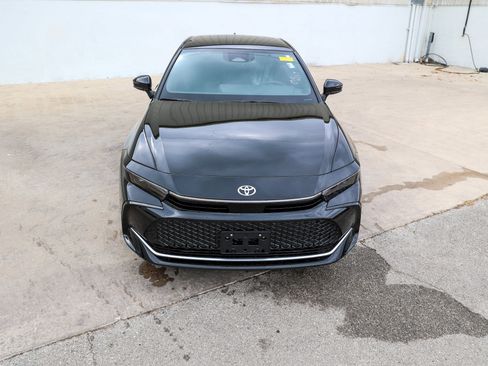 Certified 2026 Toyota Crown XLE image 4