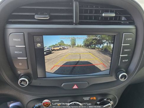 Certified 2023 Kia Soul LX w/ Option Group 015 FWD image 23
