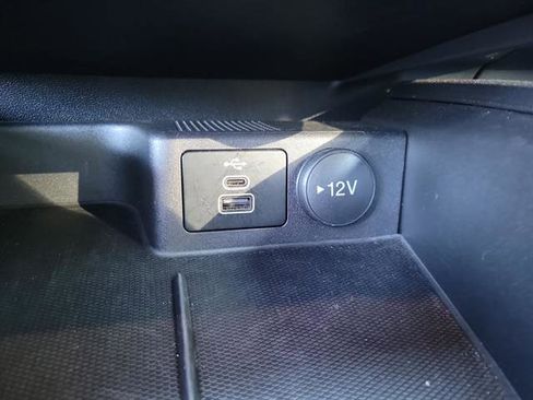 Used 2025 Ford Escape ST-Line image 16