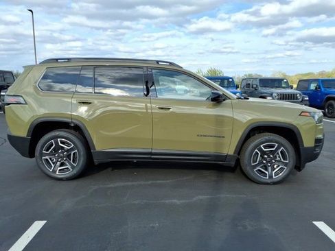 New 2026 Jeep Cherokee Laredo AWD/4WD image 17