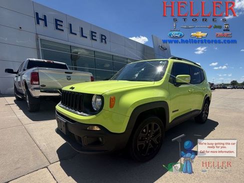 Used 2018 Jeep Renegade Latitude AWD/4WD image 1