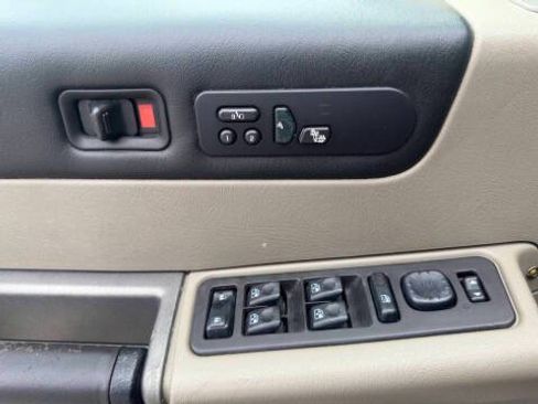 Used 2004 HUMMER H2 AWD/4WD image 22