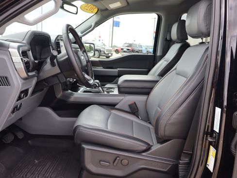 Used 2025 Ford F150 Lariat w/ Equipment Group 501A Mid AWD/4WD image 10