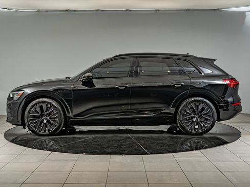 Used 2024 Audi Q8 e-tron Prestige w/ Prestige Package AWD/4WD image 8