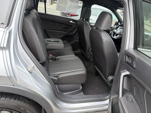 Used 2023 Volkswagen Tiguan SE R-Line image 61