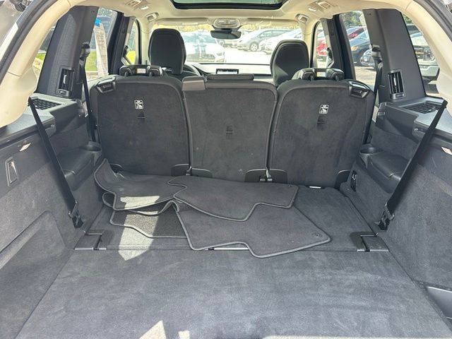 Used 2025 Volvo XC90 B6 Plus AWD/4WD image 9