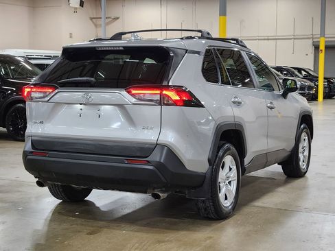 Used 2021 Toyota RAV4 XLE image 8