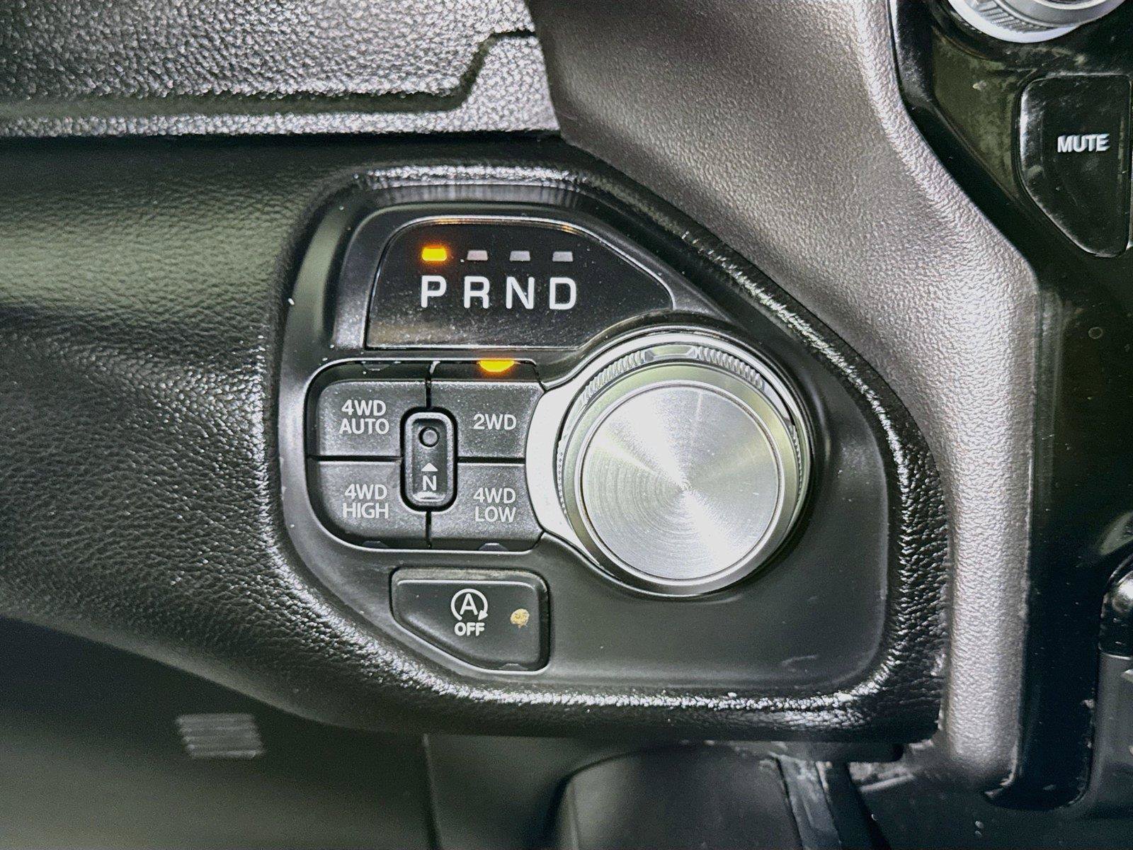 Used 2025 RAM 1500 Laramie AWD/4WD image 15