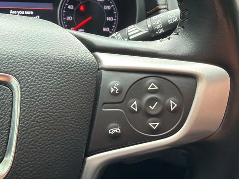 Used 2021 GMC Terrain SLT w/ Infotainment Package II AWD/4WD image 10