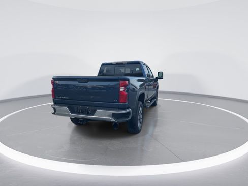Used 2021 Chevrolet Silverado 2500 LT w/ Convenience Package image 8