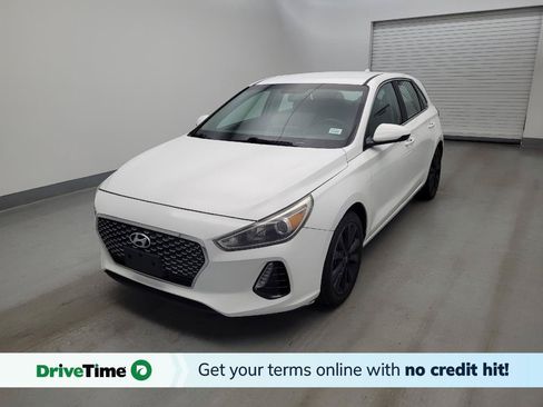 Used 2019 Hyundai Elantra GT FWD image 1