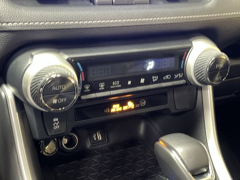 Used 2025 Toyota RAV4 XLE Premium AWD/4WD image 34