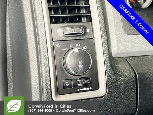 Used 2016 RAM 1500 Express w/ Black Ram 1500 Express Group AWD/4WD image 18