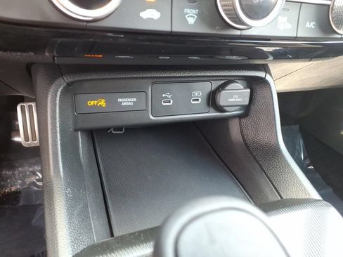 Used 2025 Honda Civic Sport image 19