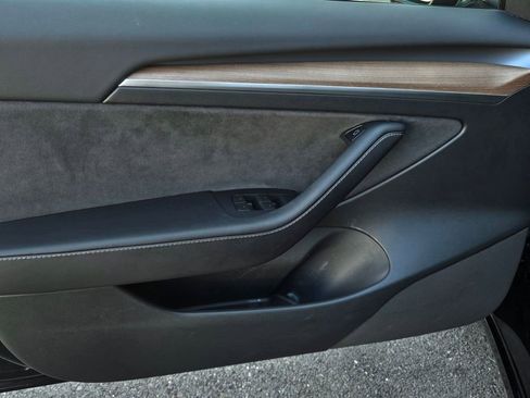 Used 2023 Tesla Model 3 Standard Range RWD image 11