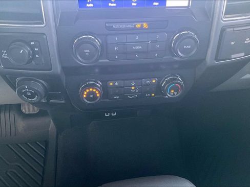 Used 2020 Ford F150 XLT w/ Equipment Group 302A Luxury AWD/4WD image 11