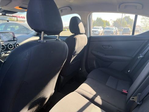 Used 2024 Nissan Sentra SV FWD image 6