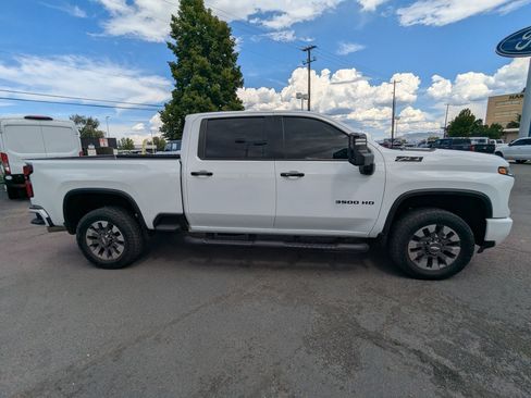Used 2024 Chevrolet Silverado 3500 LTZ w/ LTZ Plus Package AWD/4WD image 2