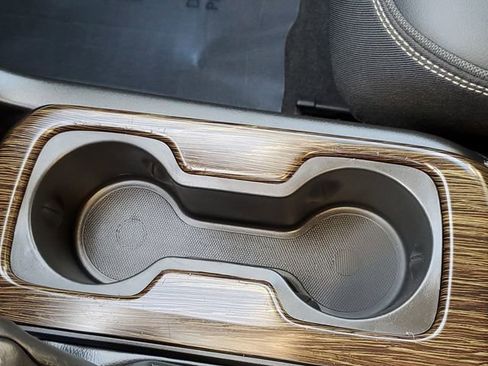 Used 2020 GMC Canyon Denali image 17