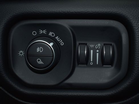 New 2026 RAM 1500 Laramie AWD/4WD image 20