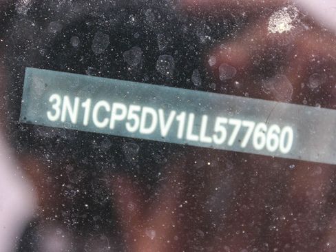 Used 2020 Nissan Kicks SR w/ SR Premium Package image 3