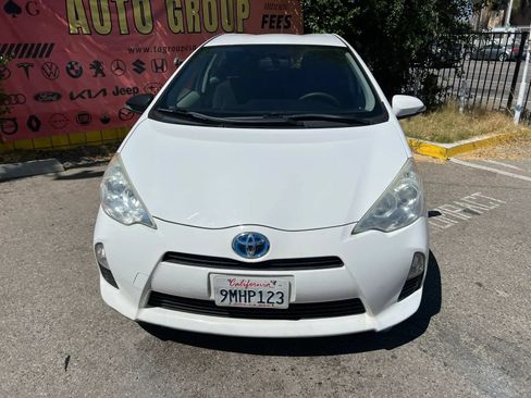 Used 2013 Toyota Prius C Three FWD image 2