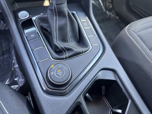 Certified 2023 Volkswagen Tiguan S image 22