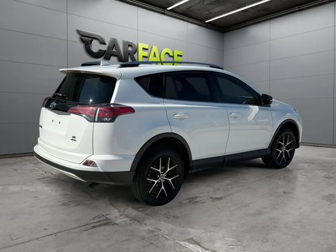 Used 2018 Toyota RAV4 SE w/ All Weather Liner Package AWD/4WD image 13