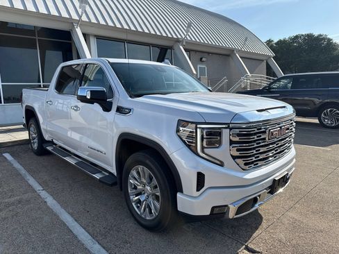 Used 2024 GMC Sierra 1500 Denali RWD image 3