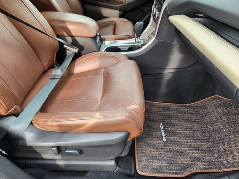 Used 2020 Subaru Ascent Touring w/ Popular Package #2A image 17