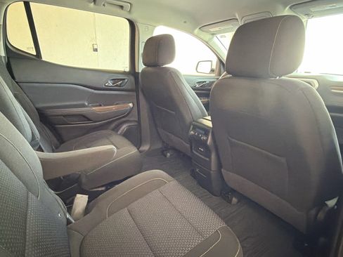Used 2022 GMC Acadia SLE FWD image 34