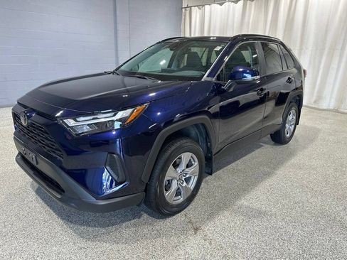 Used 2023 Toyota RAV4 XLE w/ Convenience Package AWD/4WD image 4