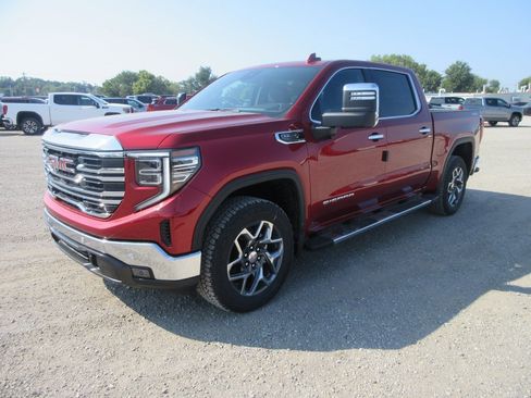 New 2026 GMC Sierra 1500 SLT w/ SLT Premium Plus Package image 11