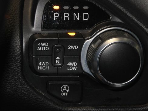 Used 2021 RAM 1500 Big Horn image 15