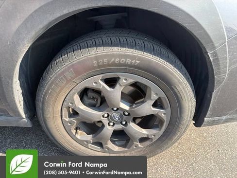 Used 2022 Subaru Crosstrek 2.5i Sport AWD/4WD image 11