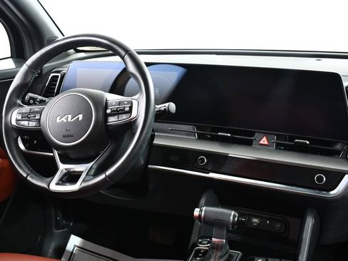 Used 2023 Kia Sportage SX image 8