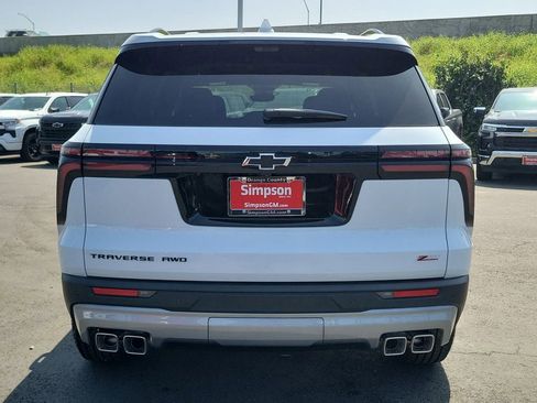 New 2026 Chevrolet Traverse Z71 w/ Enhanced Driving Package AWD/4WD image 24
