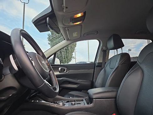 Used 2023 Kia Sorento EX AWD/4WD image 33