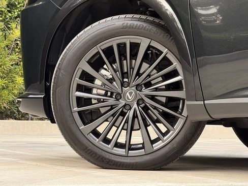 Certified 2026 Lexus RX 350 Premium Plus w/ Accessory Package (Z1) FWD image 10