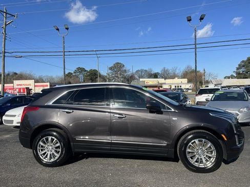 Used 2018 Cadillac XT5 Luxury w/ Driver Awareness Package image 10
