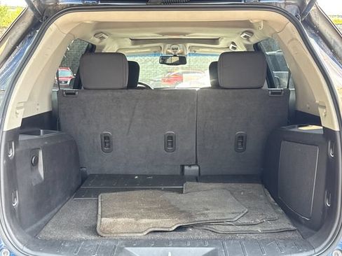 Used 2010 GMC Terrain SLE w/ Convenience Package FWD image 12
