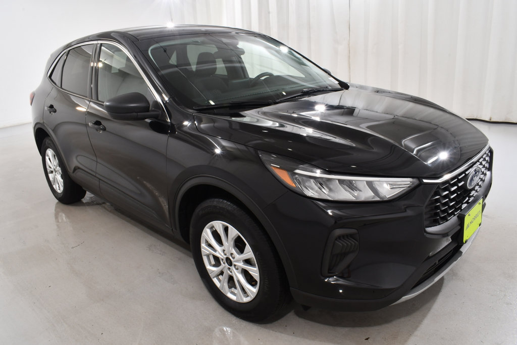 Used 2023 Ford Escape Active AWD/4WD image 5