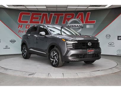 New 2025 Nissan Kicks SV